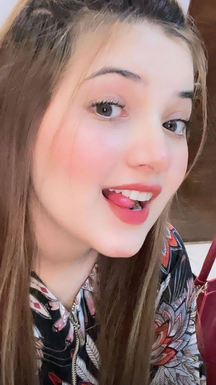 IMShA KhAN lahore